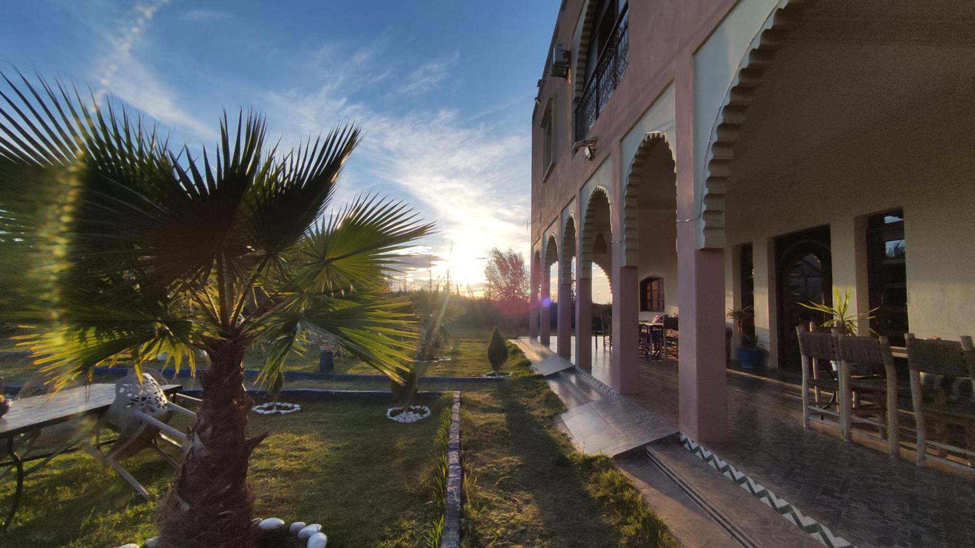 Guest House Qodwa Sidi Abdallah Ghiat Bagian luar foto