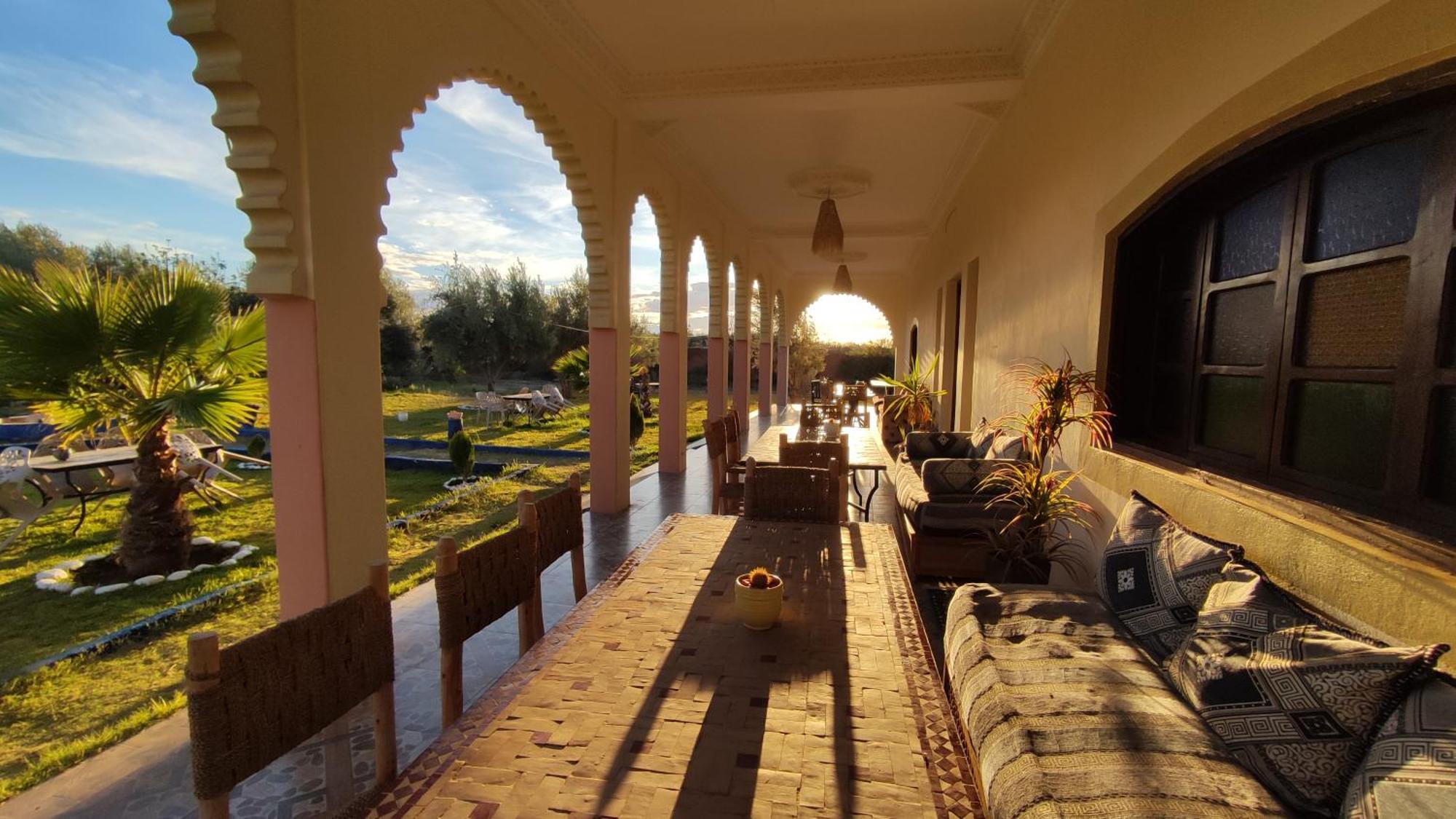 Guest House Qodwa Sidi Abdallah Ghiat Bagian luar foto
