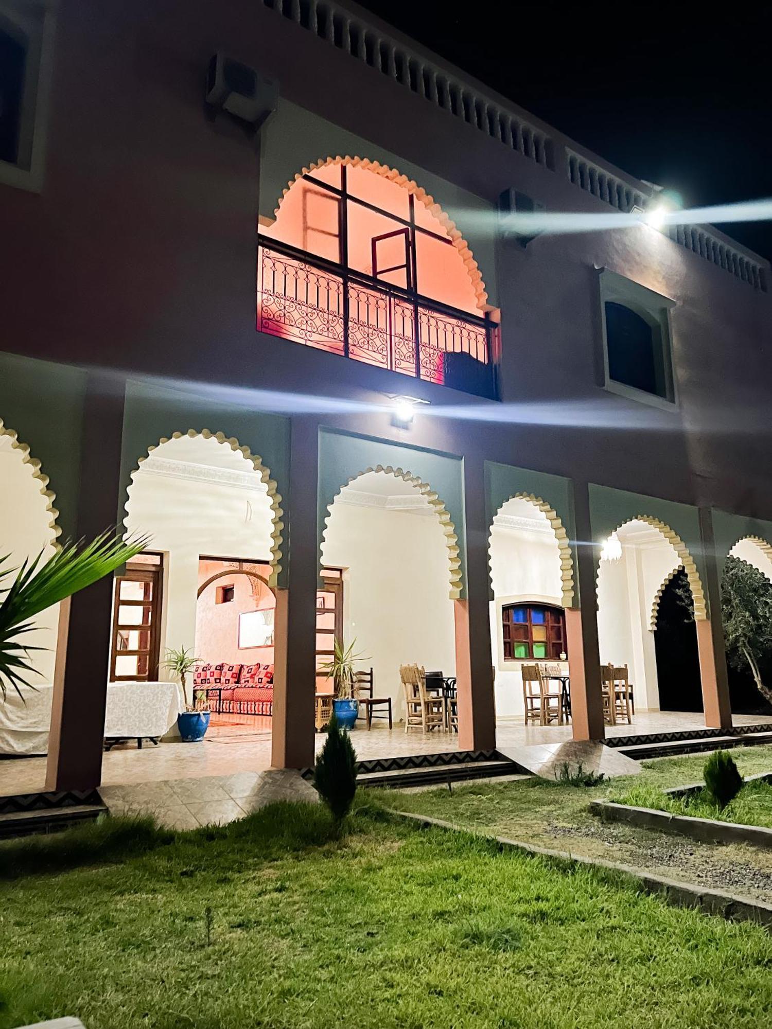 Guest House Qodwa Sidi Abdallah Ghiat Bagian luar foto