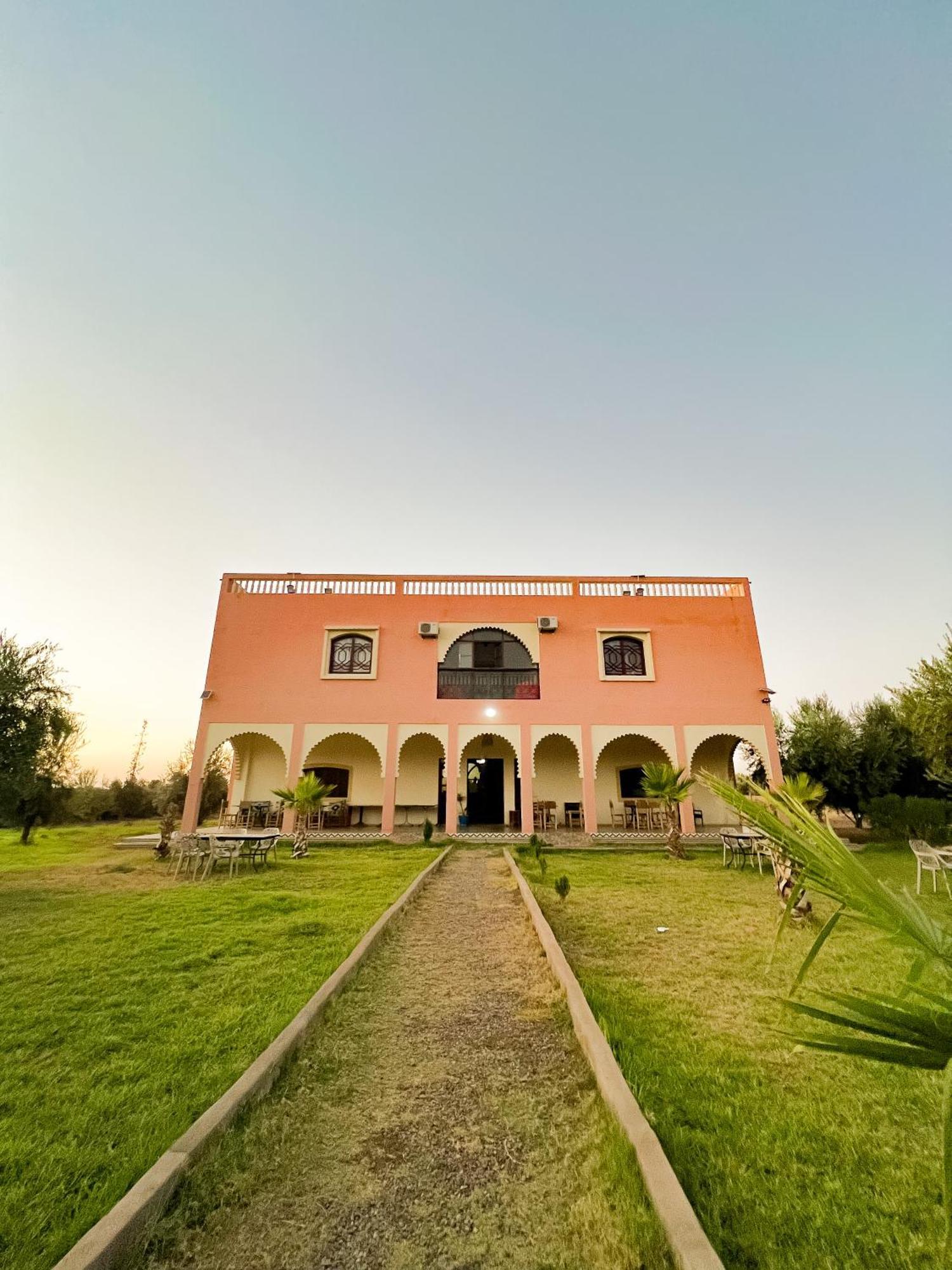 Guest House Qodwa Sidi Abdallah Ghiat Bagian luar foto