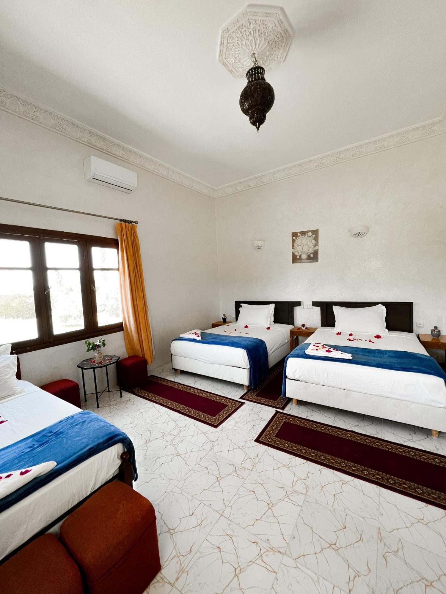 Guest House Qodwa Sidi Abdallah Ghiat Bagian luar foto