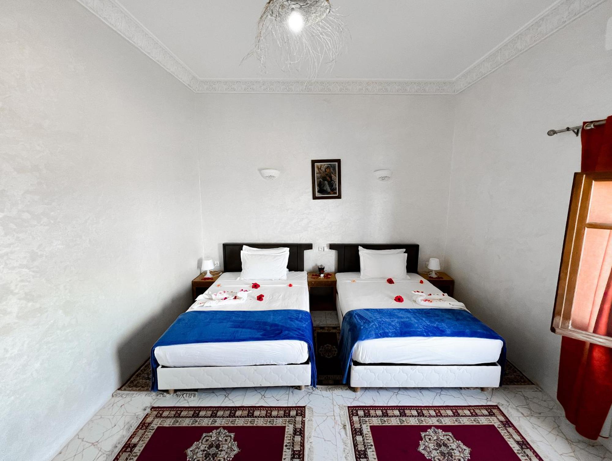 Guest House Qodwa Sidi Abdallah Ghiat Bagian luar foto