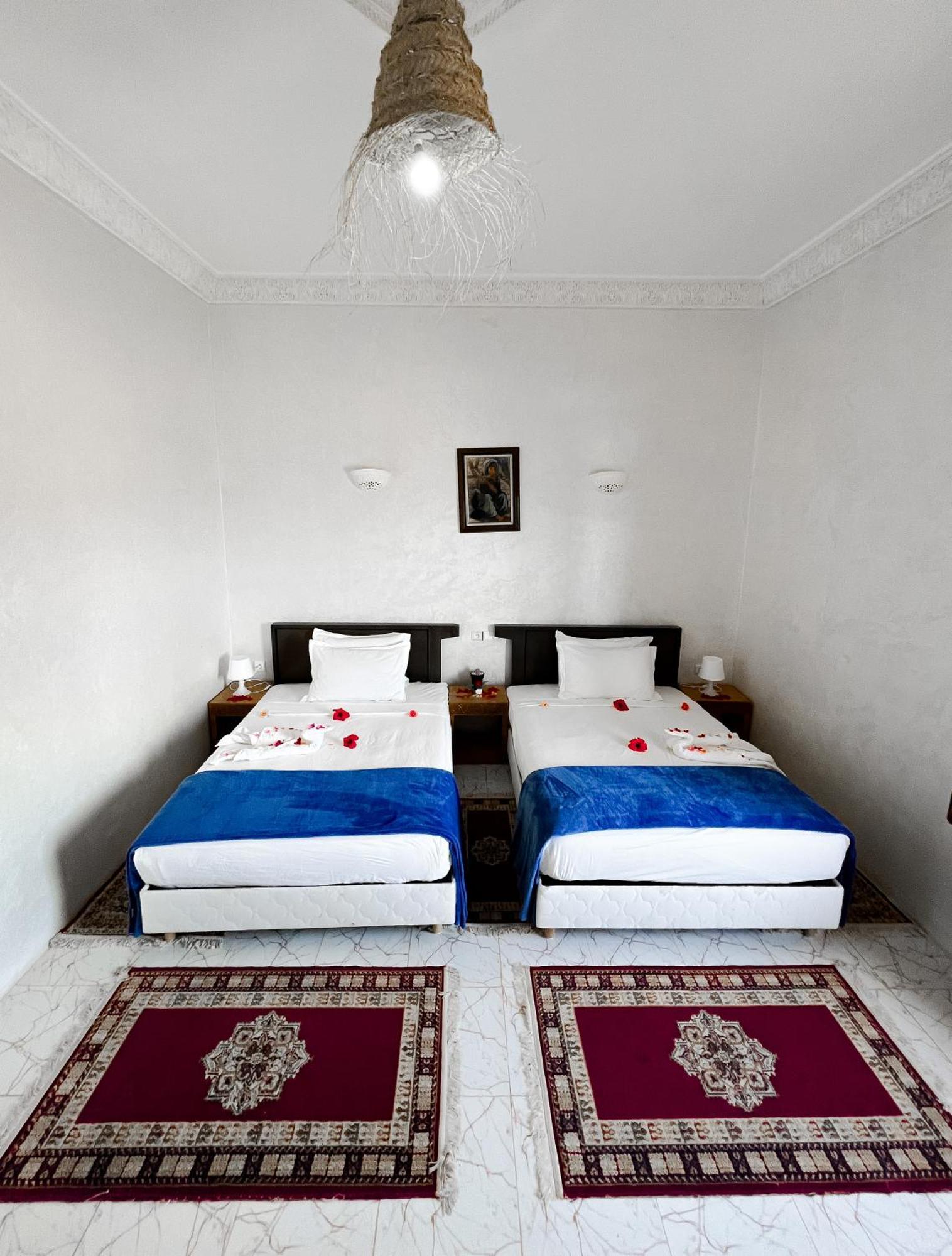 Guest House Qodwa Sidi Abdallah Ghiat Bagian luar foto
