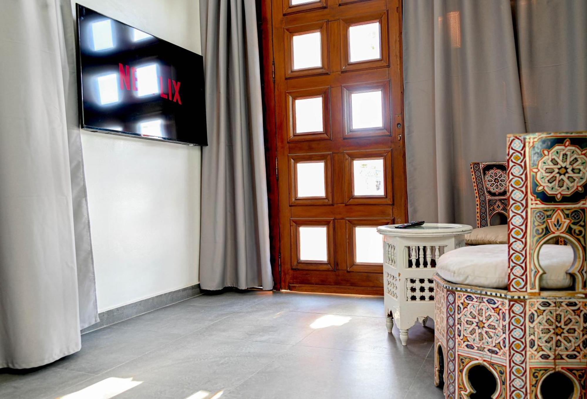 Guest House Qodwa Sidi Abdallah Ghiat Bagian luar foto